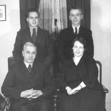 [Four Generation Picture]